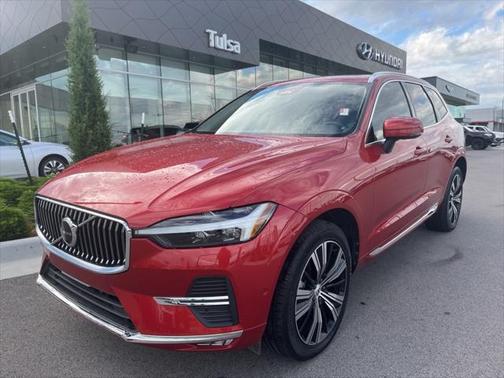 2023 Volvo XC60 B5 Plus Bright Theme