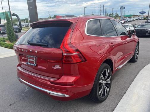 2023 Volvo XC60 B5 Plus Bright Theme