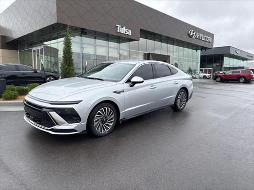 2025 Hyundai SONATA Hybrid SE