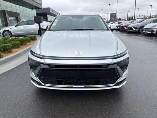 2025 Hyundai SONATA Hybrid SE