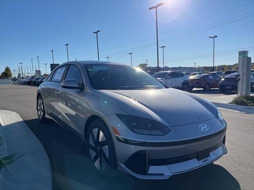 2025 Hyundai IONIQ 6 SE