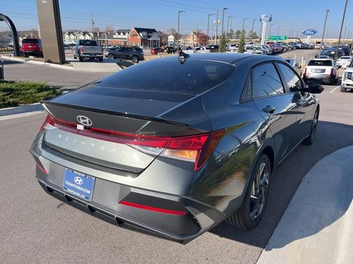 2025 Hyundai ELANTRA Sport