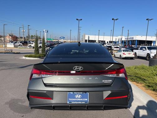 2025 Hyundai ELANTRA Sport