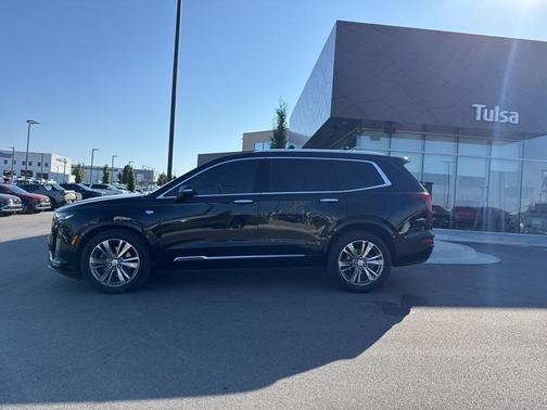 2022 Cadillac XT6 Premium Luxury FWD