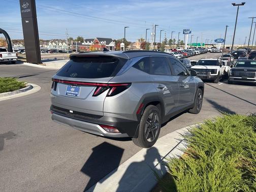 2026 Hyundai TUCSON SEL Convenience