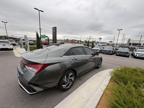 Amazon Gray 2025 Hyundai ELANTRA Limited