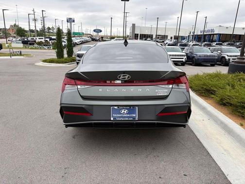 Amazon Gray 2025 Hyundai ELANTRA Limited