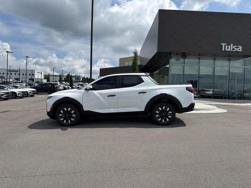 2026 Hyundai SANTA CRUZ SEL Activity