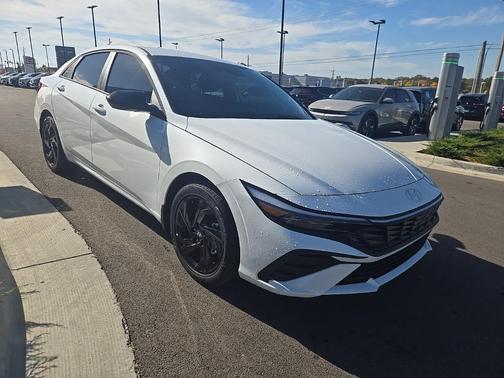 2026 Hyundai ELANTRA Sport