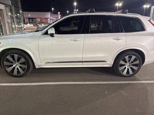 2023 Volvo XC90 B6 Ultimate 7-Seater