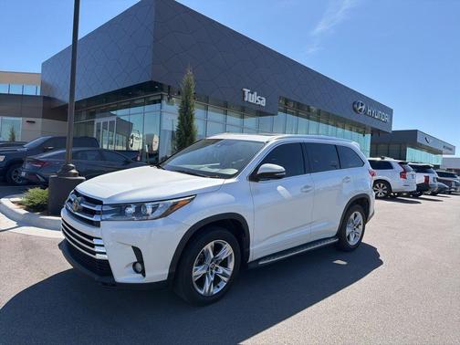 2017 Toyota Highlander Limited