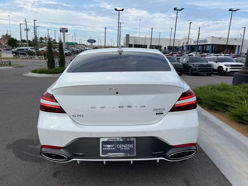 2025 Genesis G70 3.3T RWD Sport Advanced
