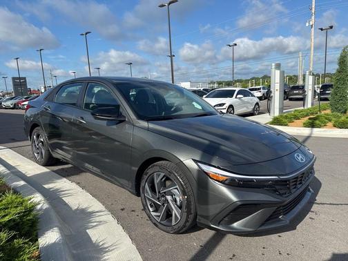 2025 Hyundai ELANTRA Sport