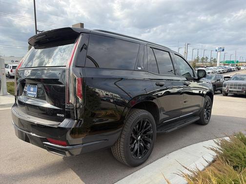 2021 Cadillac Escalade Sport