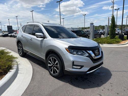Brilliant Silver 2017 Nissan Rogue SL