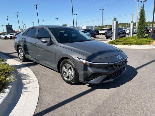 Ecotronic Gray 2025 Hyundai ELANTRA SE