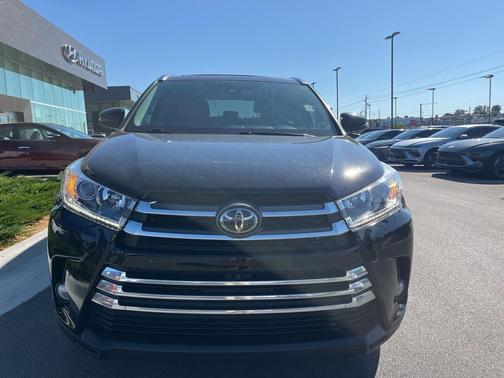 2018 Toyota Highlander Limited Platinum