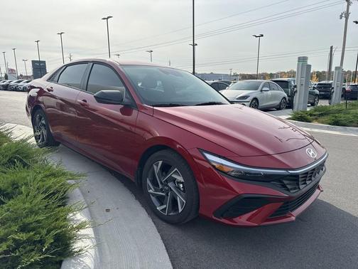 2025 Hyundai ELANTRA Sport