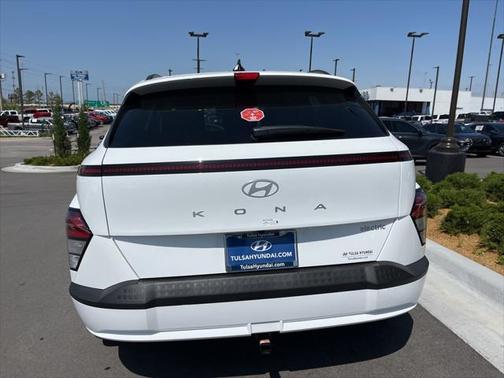 2025 Hyundai KONA EV SEL