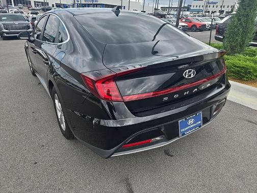 2021 Hyundai SONATA SE