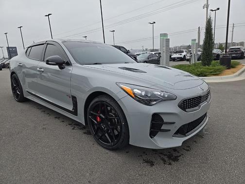 2019 Kia Stinger GT2