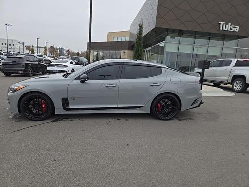 2019 Kia Stinger GT2