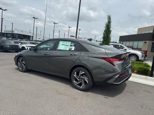 2025 Hyundai ELANTRA Sport
