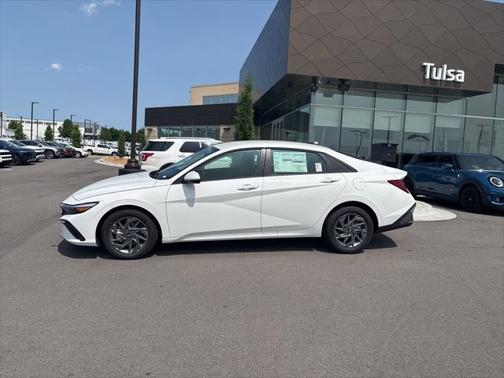 2025 Hyundai ELANTRA HEV Blue