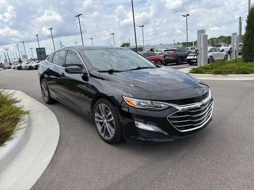 Mosaic Black Metallic 2023 Chevrolet Malibu FWD 2LT