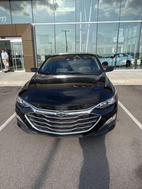 Mosaic Black Metallic 2023 Chevrolet Malibu FWD 2LT