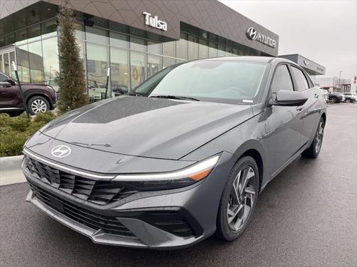 2025 Hyundai ELANTRA SEL