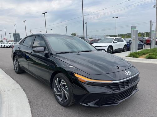 2025 Hyundai ELANTRA Sport