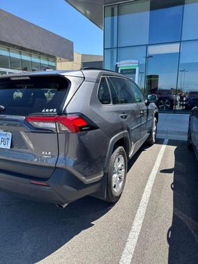 Magnetic Gray Metallic 2021 Toyota RAV4 XLE