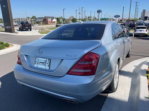 2011 Mercedes-Benz S-Class 4MATIC