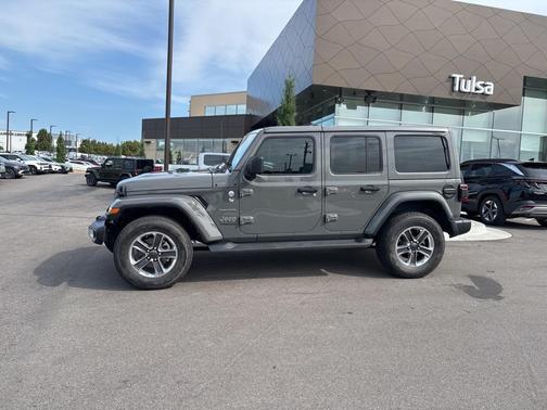 2021 Jeep Wrangler Unlimited Sahara