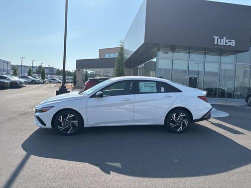 2025 Hyundai ELANTRA Sport