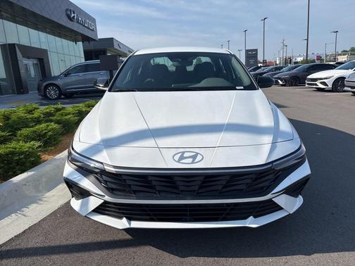 2025 Hyundai ELANTRA Sport