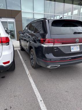 2025 Volkswagen Atlas 2.0T SE