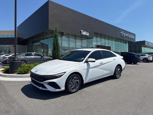 2025 Hyundai ELANTRA HEV Blue