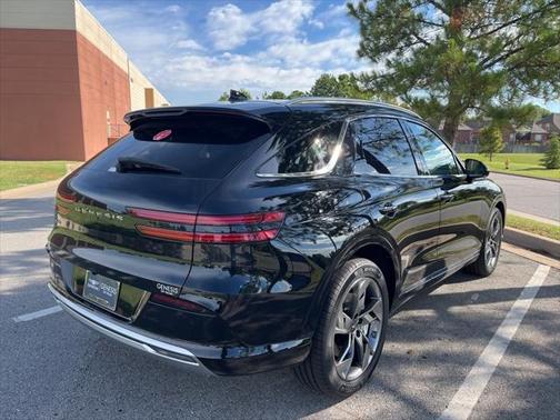 2025 Genesis Electrified GV70 Advanced AWD