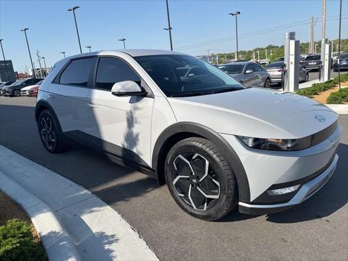 2024 Hyundai IONIQ 5 SE