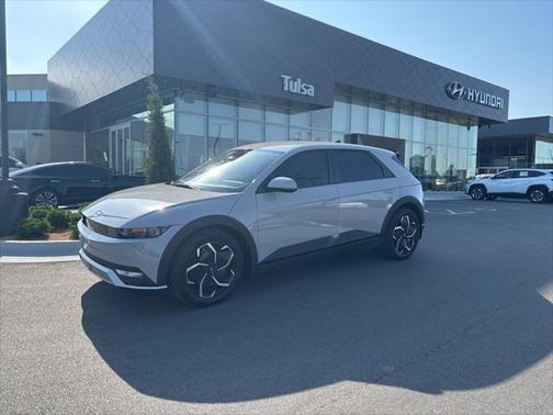 2024 Hyundai IONIQ 5 SE