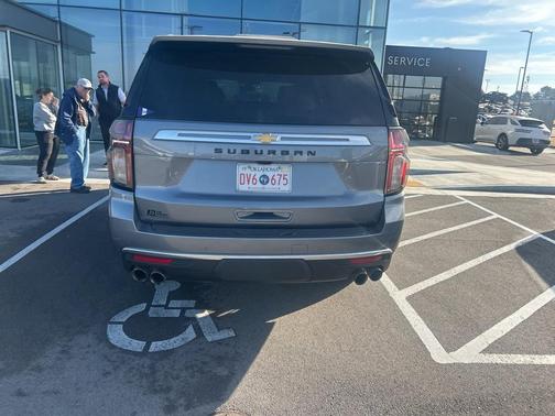 2021 Chevrolet Suburban 4WD High Country