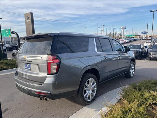 2021 Chevrolet Suburban 4WD High Country