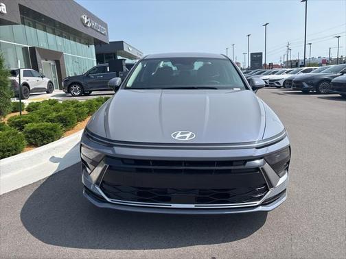 2025 Hyundai SONATA Hybrid SE