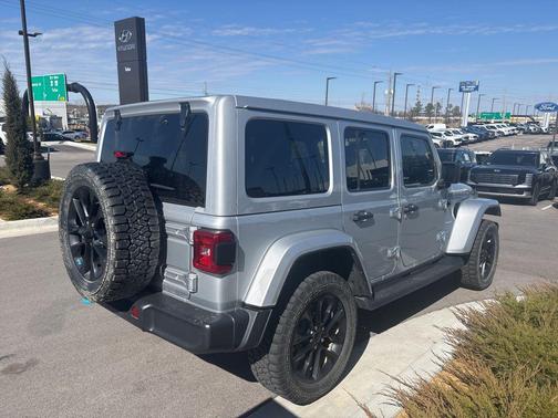 2022 Jeep Wrangler Unlimited 4xe Sahara