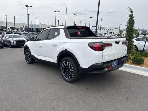 Atlas White 2025 Hyundai SANTA CRUZ Limited