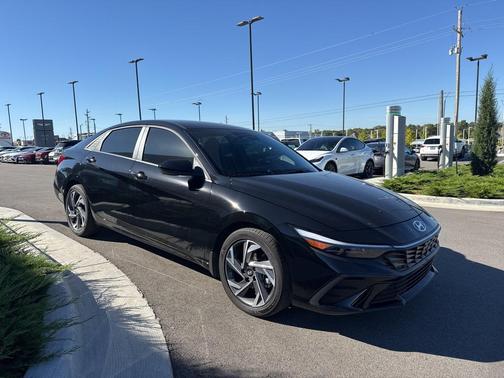 2025 Hyundai ELANTRA Sport