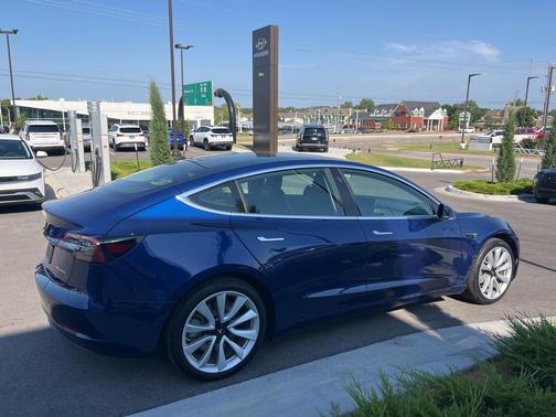 2020 Tesla Model 3 Long Range