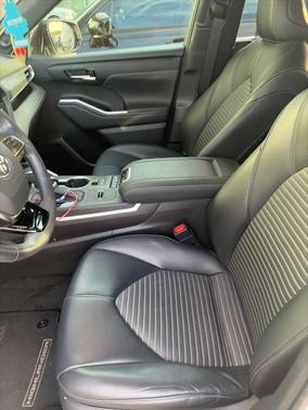 2021 Toyota Highlander XSE